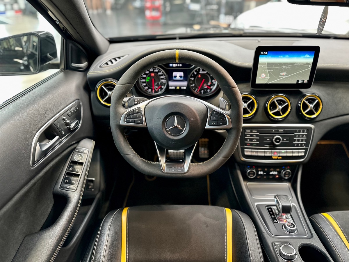 Mercedes-Benz GLA* (2) 45 AMG 381 4Matic Yellow Ed. b