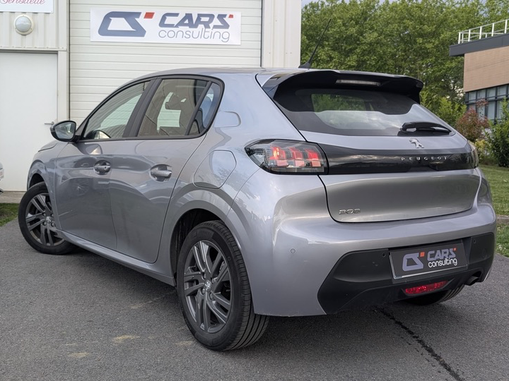 Peugeot 208 Active Business 1.2 Puretech 100 EAT8