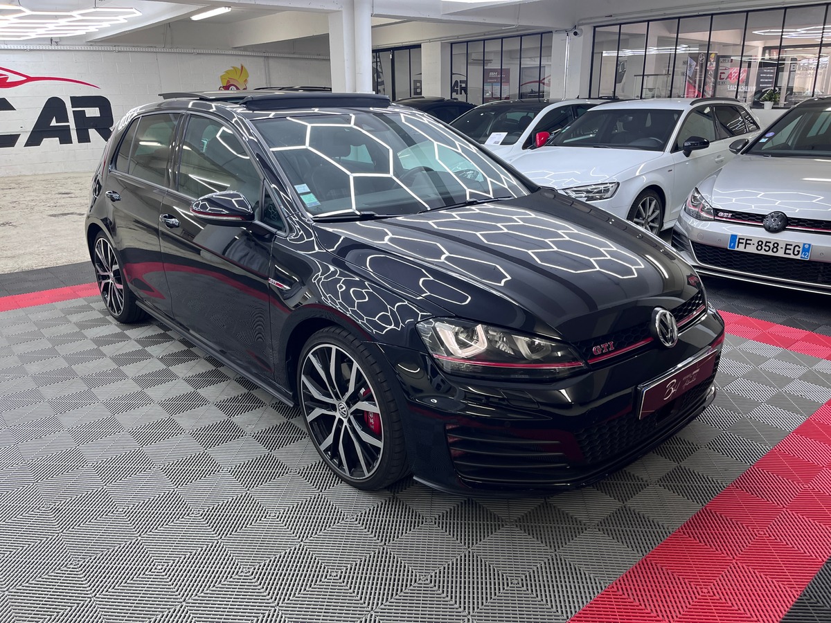 Image: Volkswagen Golf 7 GTI Performance 230 CH DSG6 ( TOIT OUVRANT, ACC, DCC, SIEGES CHAUFFANTS,..)