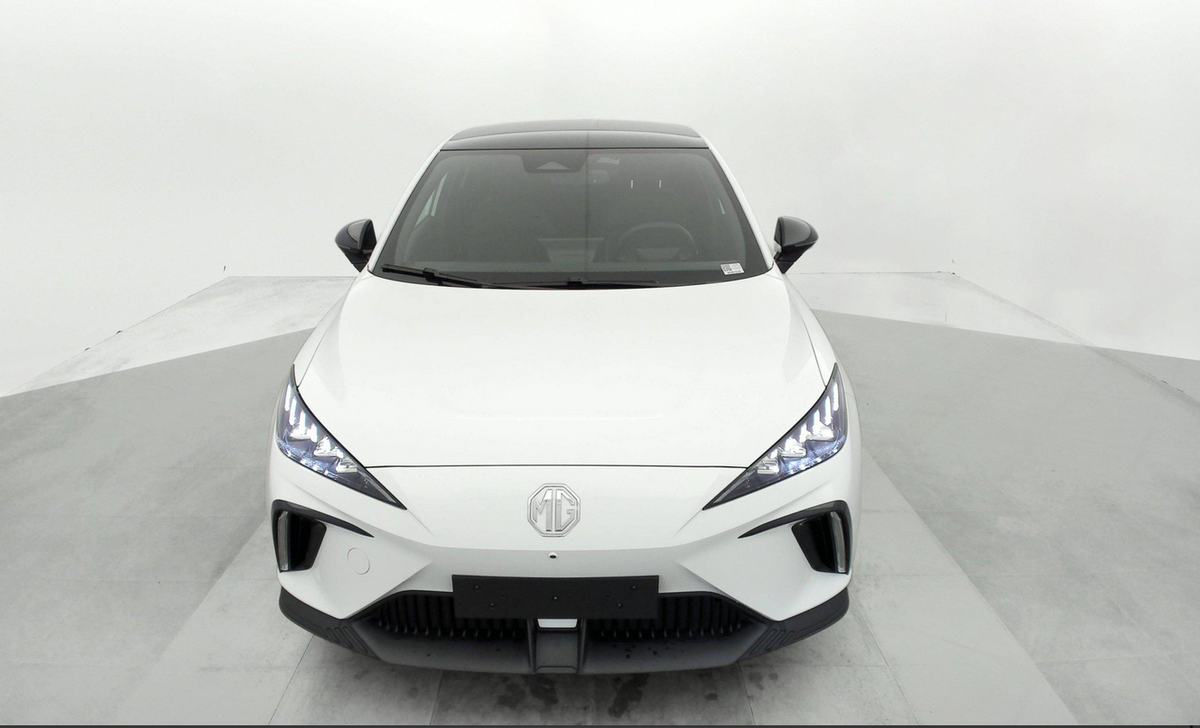 MG MG4 Electric 64kWh - 320 kW 4WD XPOWER   Prix catalogue  40 490,00 € TTC