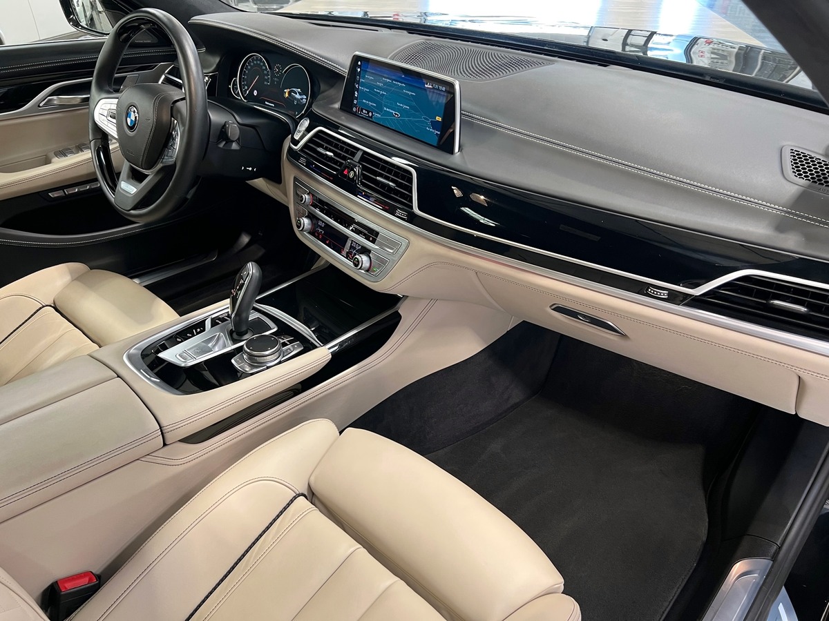 Bmw Série 7 730D 265 XDRIVE EXCLUSIVE INDIVIDUAL