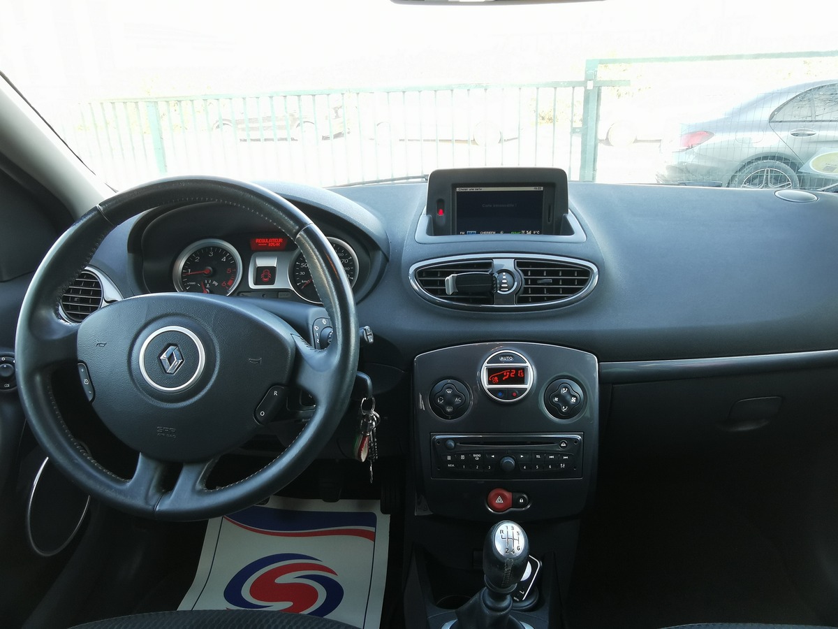 RENAULT Clio 1.5 DCI 105 EXCEPTION TOIT/GPS/ATT