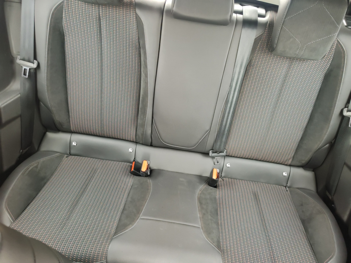 DS DS 3 Crossback 100 BVM6 Performance Line