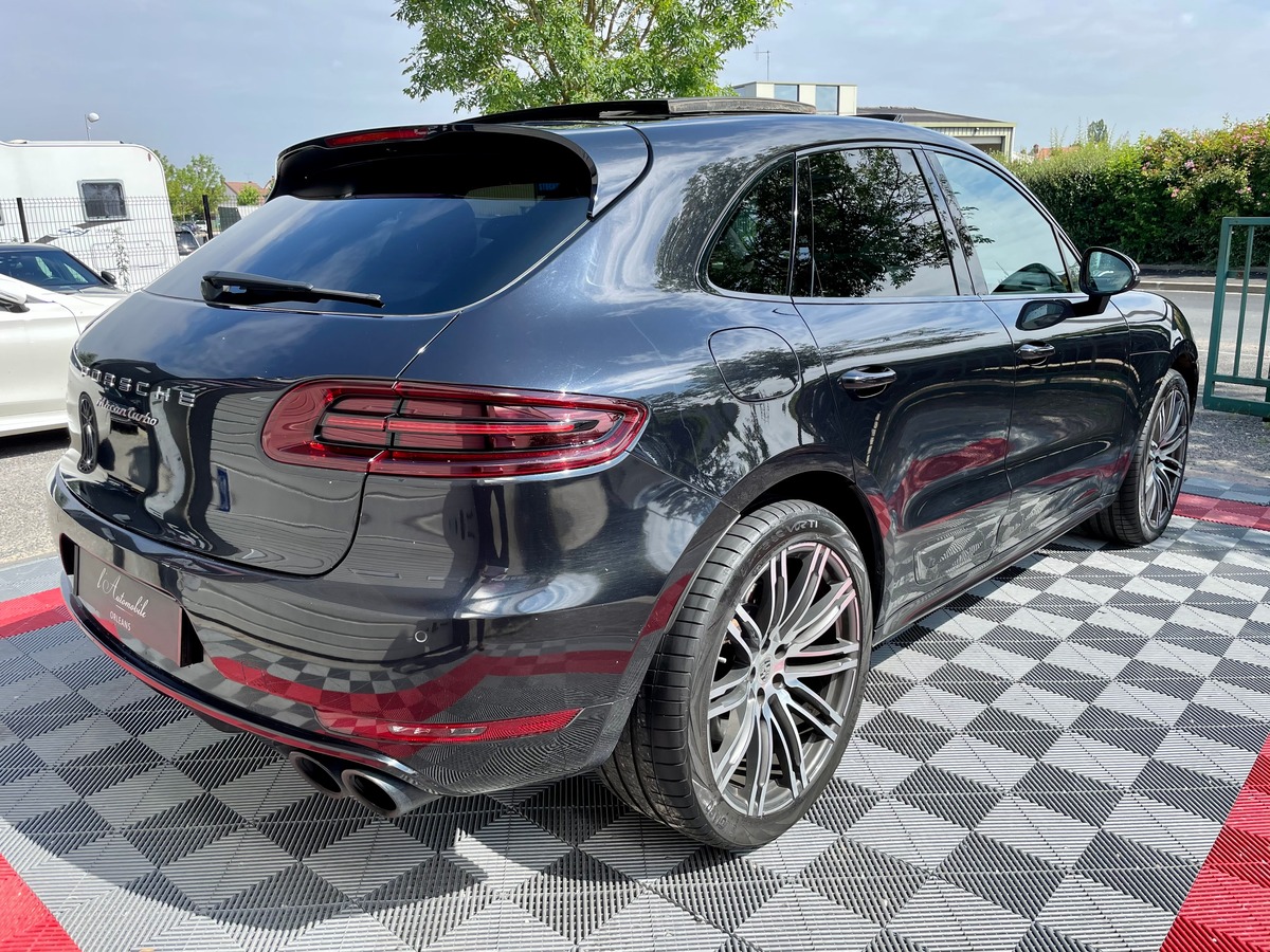Porsche Macan 3.6 V6 TURBO 400 Full Options a