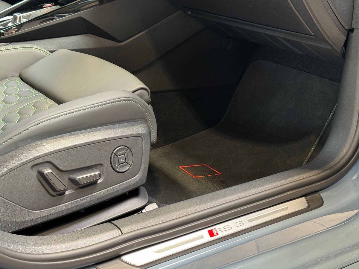 Audi RS3 Sportback 2.5 TFSI QUATTRO 400CV FULL GRIS KEMORA TO/CÉRAMIQUE/CAM PAS DE MALUS