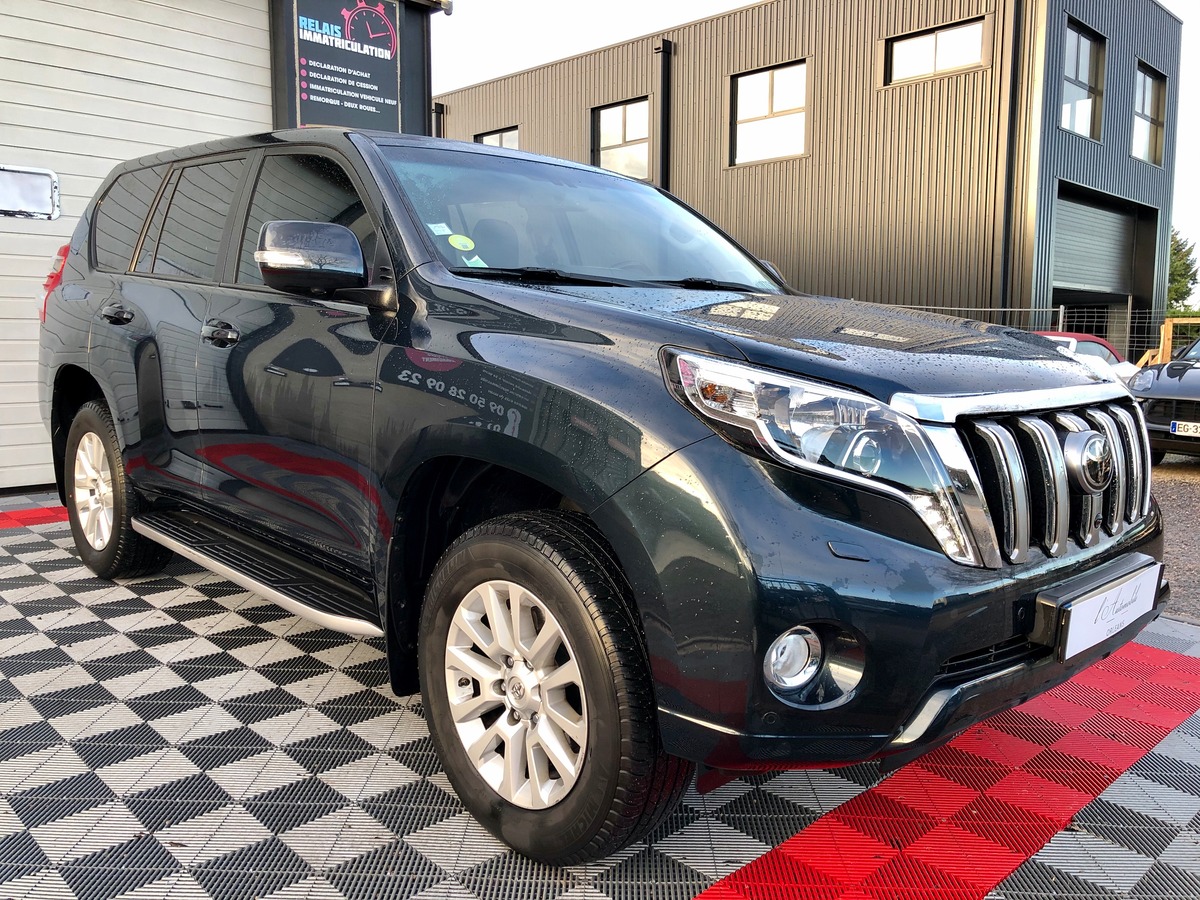 Toyota Land Cruiser 190 D4-D LOUNGE TECKNO 7PL ll