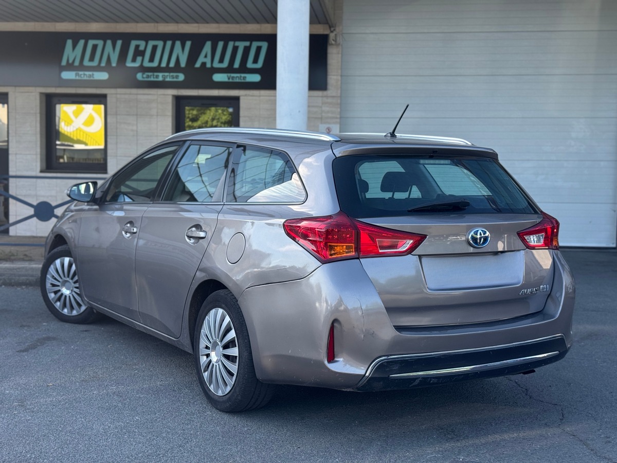 Toyota Auris Touring Sports Dynamic 1.8 VVT-i HSD Hybride 99 cv