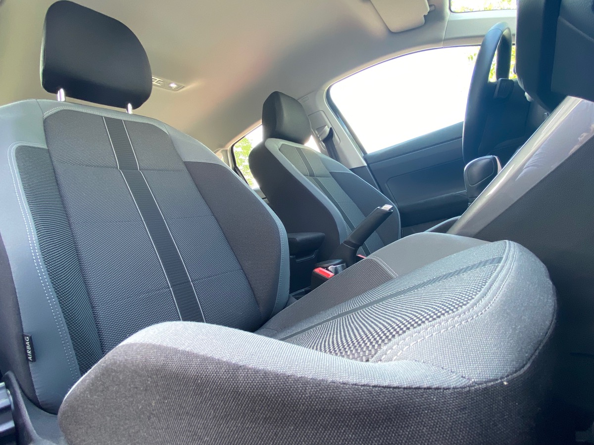 Volkswagen Polo 1.0 TSI 115 R-LINE CAR PLAY