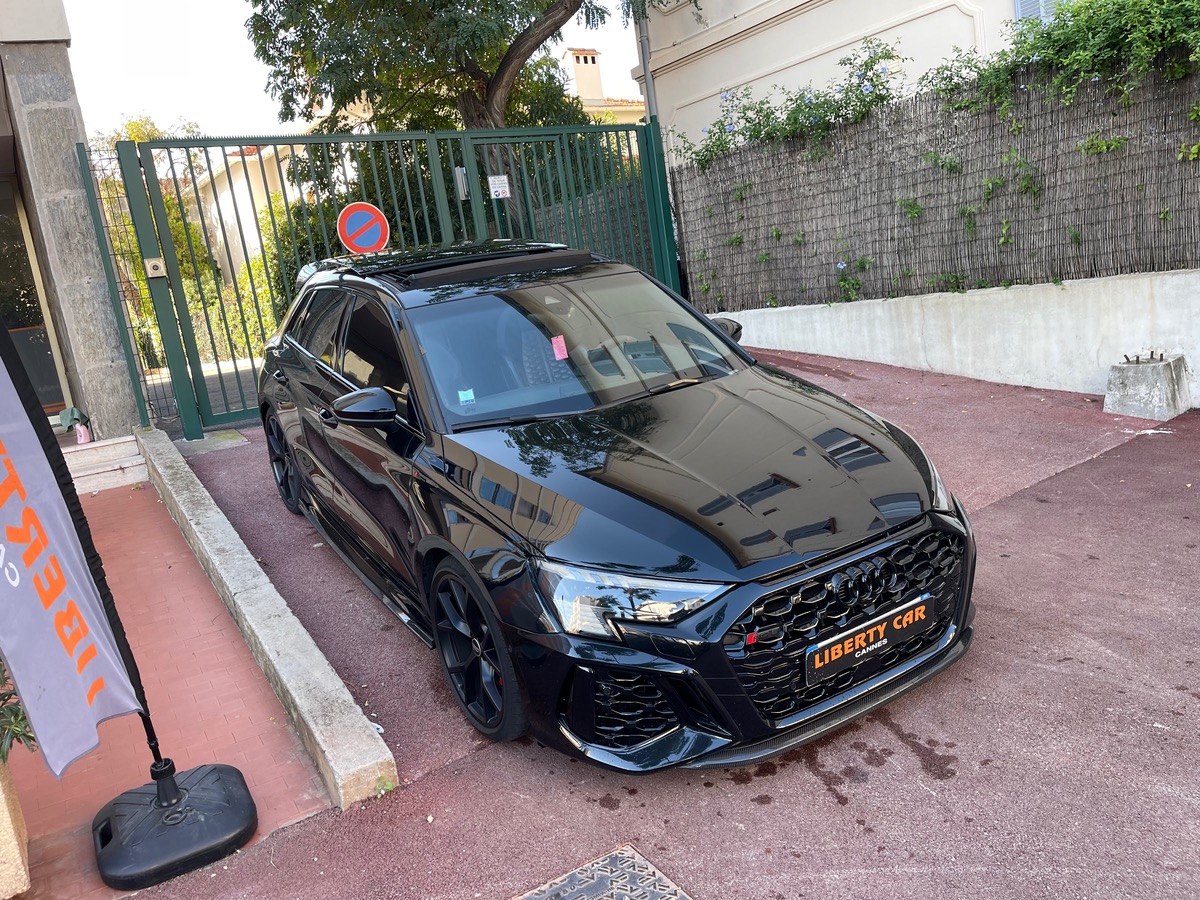 Audi RS3 TFSI 400 CV / Pack RS / Pack Carbone / Toit Ouvrant / VF / Ligne RAGAZZON/ Ciel étoilée