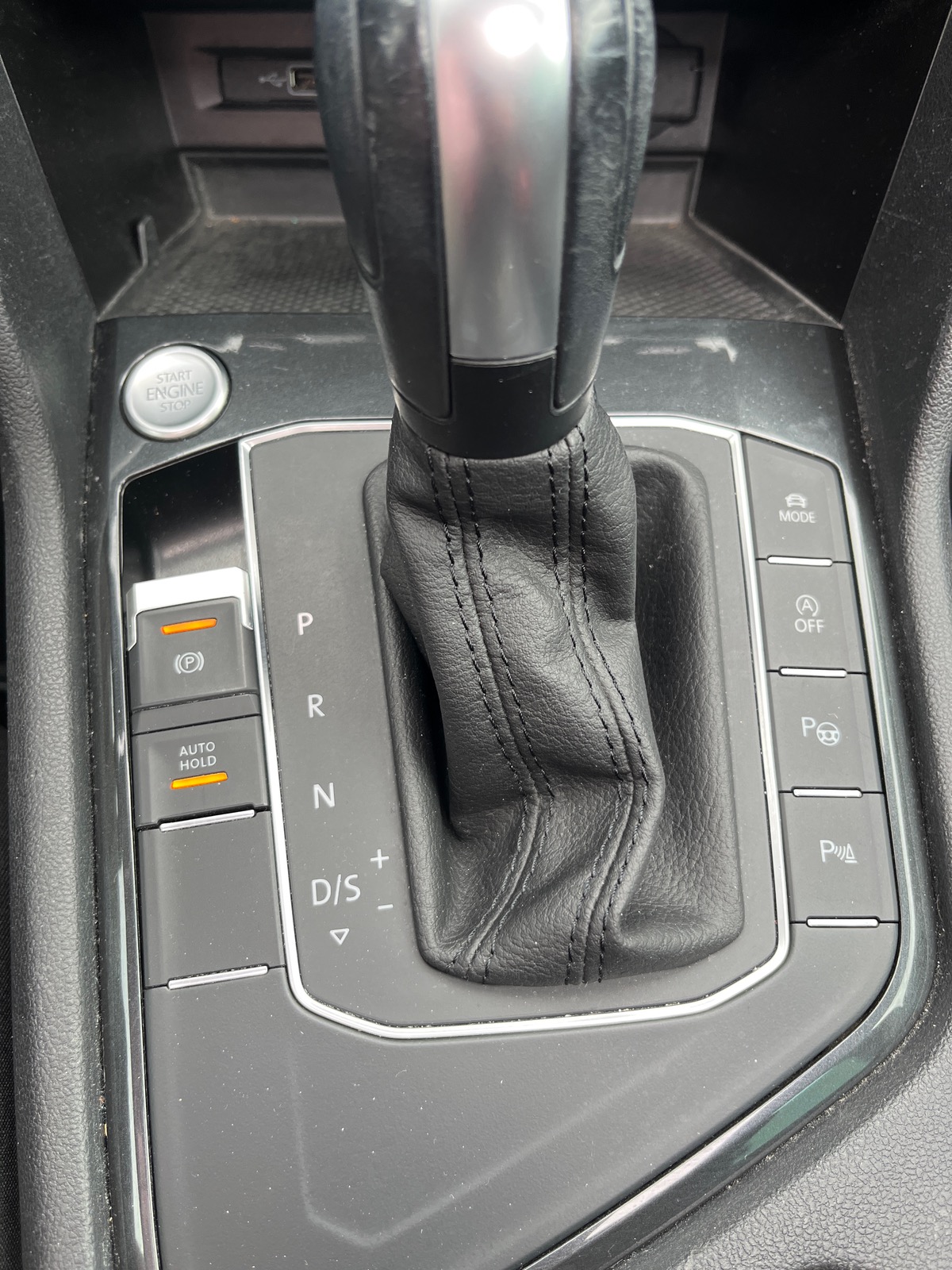 Volkswagen Tiguan 2.0 TDI 150ch DSG7 CARAT R-LINE , Suivi complet, Toit ouvrant, I-Cockpit
