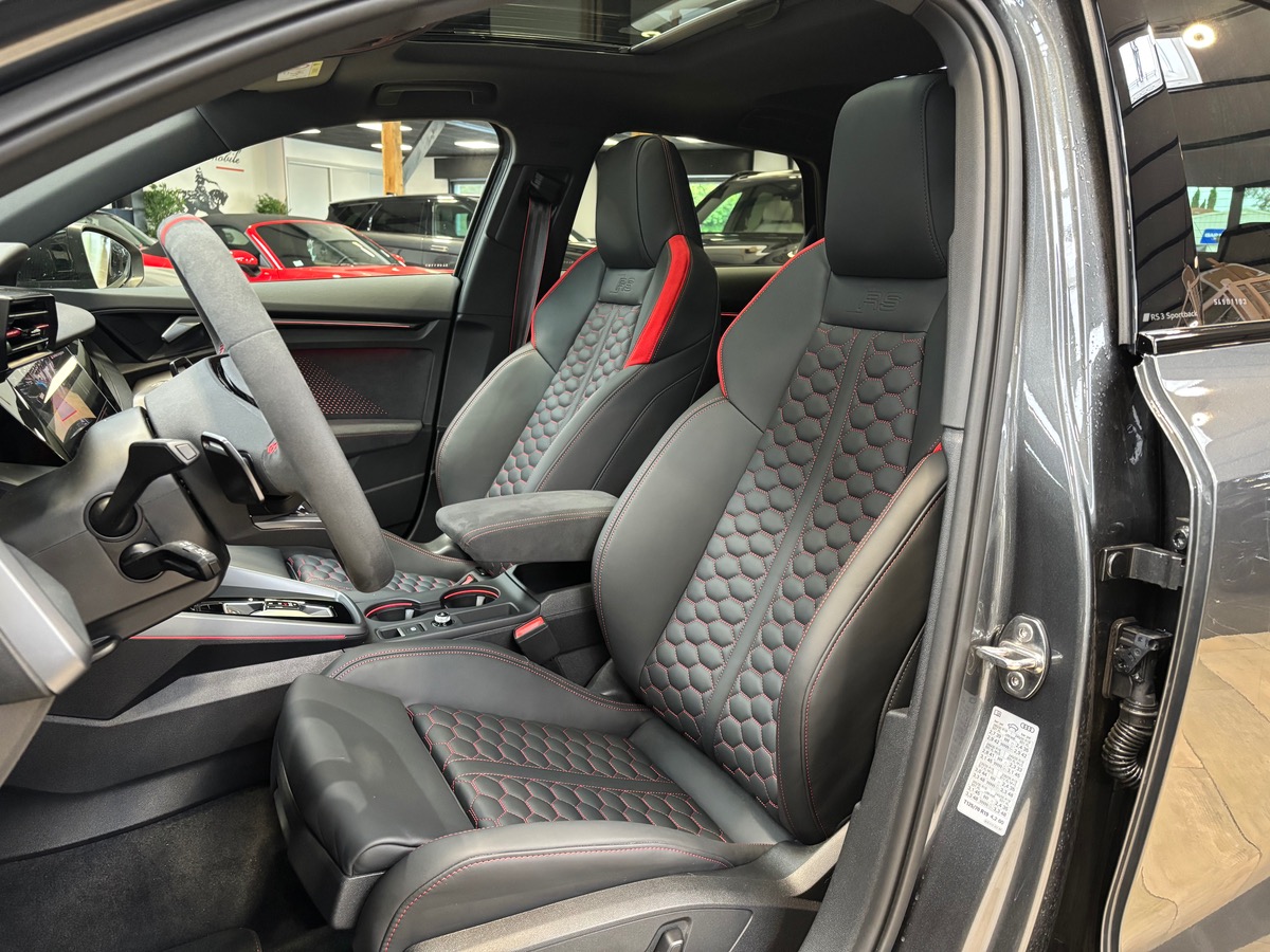 Audi RS3 SPORTBACK 2025 2.5 TFSI 400 QUATTRO S TRONIC 7