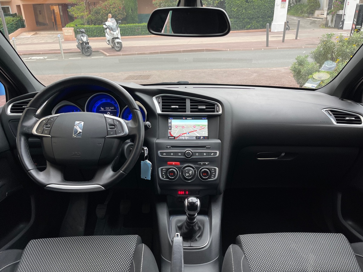 DS DS4 1.6 HDI 120 cv SO CHIC / GPS / RADAR /