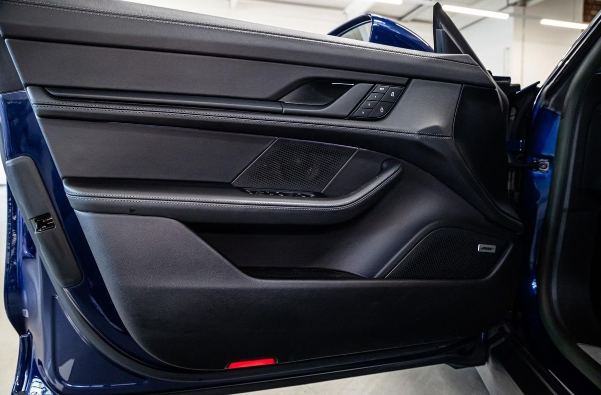 Porsche Taycan 4S avec batterie performance plus / Bose