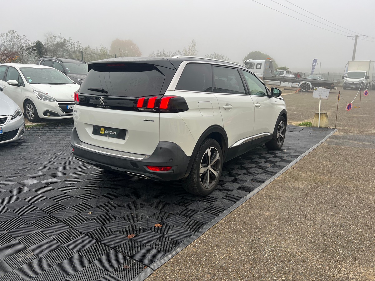 Peugeot 5008 1.6 BlueHDi BOITE AUTO - 7 PLACES - ENTRETIEN COMPLET - CAMERA DE RECUL - MOTEUR FIABLE