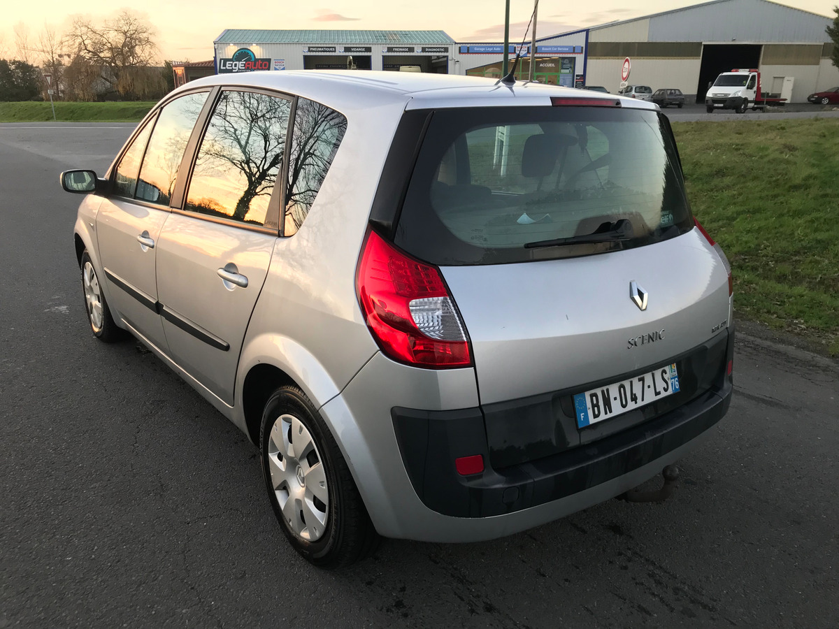 RENAULT Scenic 1.5 dCi 86cH 199474 km