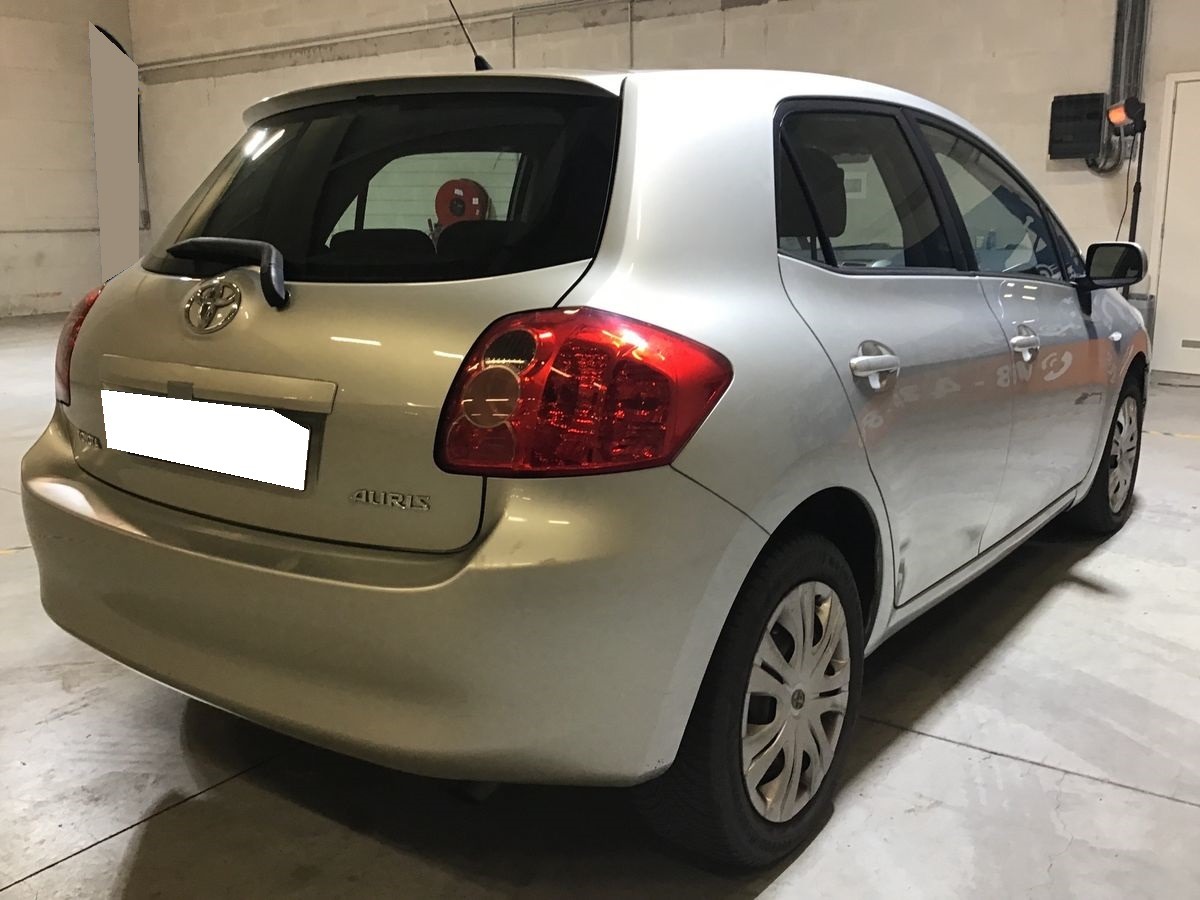 Toyota Auris 1.4 VVTi 97