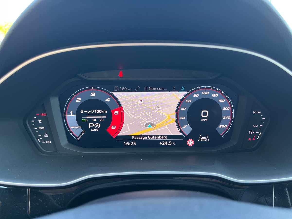 Audi Q3 35 2.0 TDI S Tronic7 150 S LINE Boîte automatique