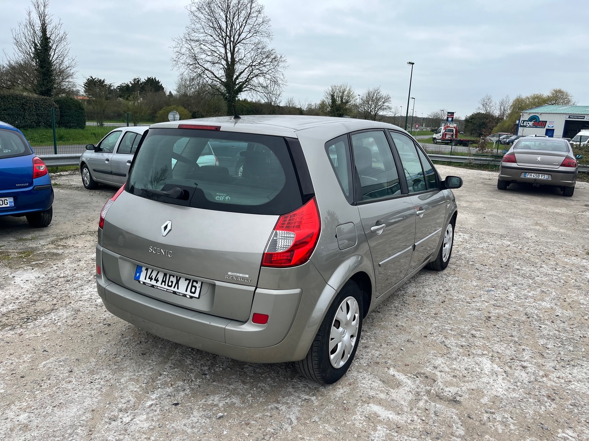 RENAULT Megane 1.9 dci 136809km