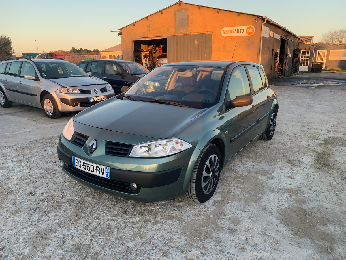 RENAULT Megane mégane 1.6i 16v - 115CH 123475KM