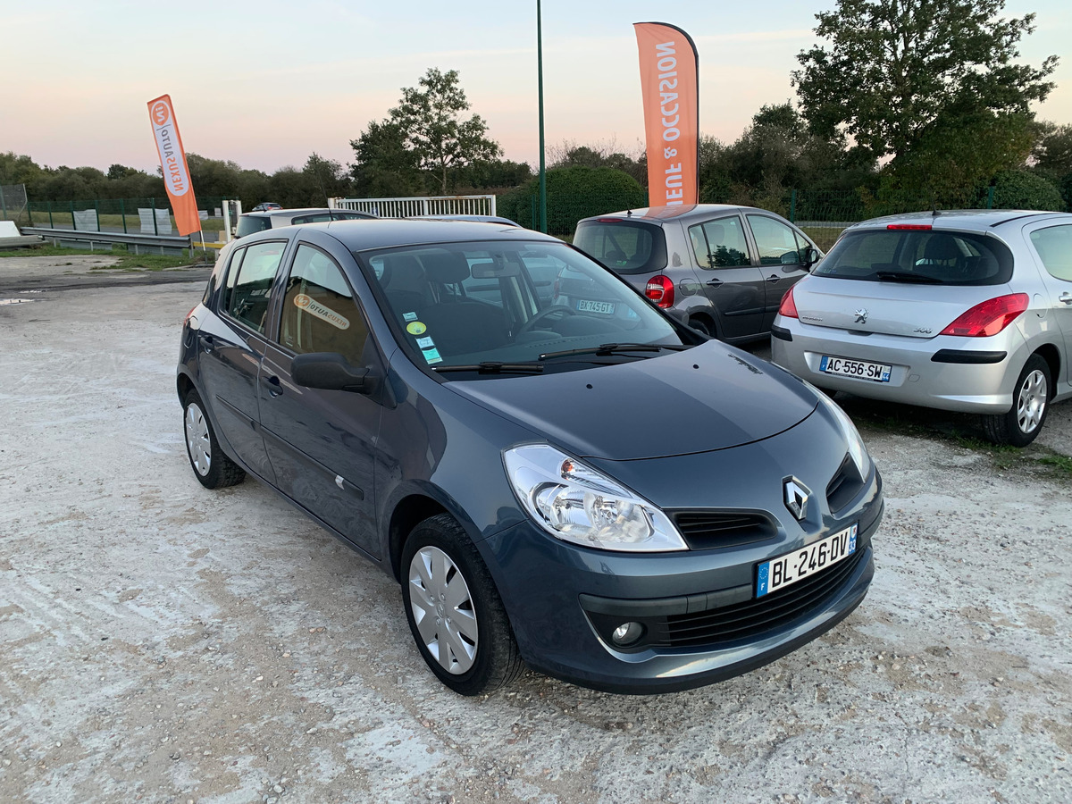 RENAULT Clio 1.4 16V 86258KM