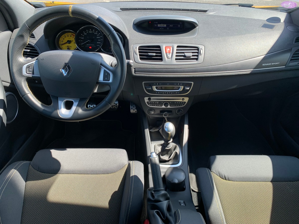 RENAULT Megane RS TROPHY