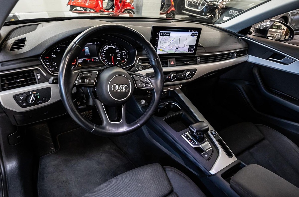 Audi A4 Avant V 40 TDI 204ch Advanced S tronic 7