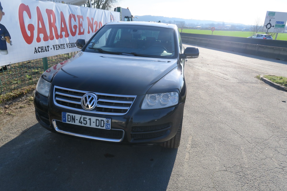 Volkswagen Touareg VOLKSWAGEN CRAFTER 35 2.0 TDI 136 ch + ct ok