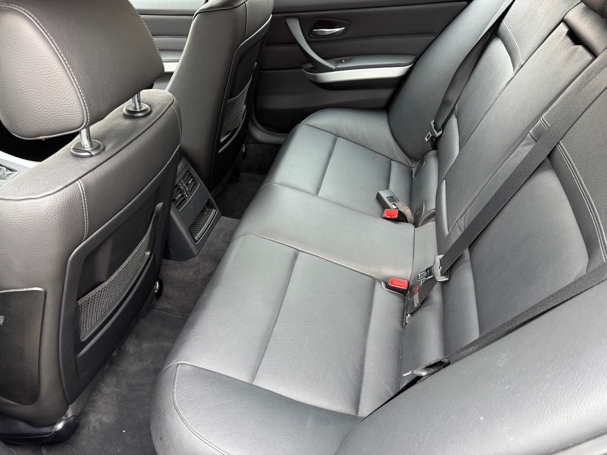 Bmw Série 3 (E90) LCI Berline 330d 3.0 d 245 cv, Pack M, Suivi Complet BMW, Sièges chauffants
