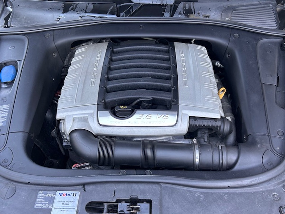 Porsche Cayenne 3L6-V6-290CVDIN-21CV