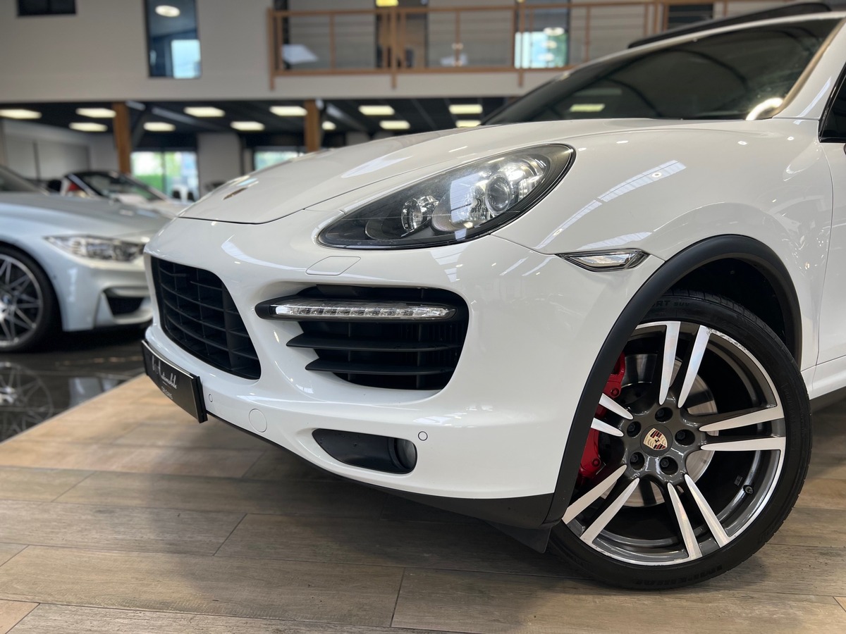 Porsche CAYENNE TURBO 4.8 V8 500 TIPTRONIC CARPLAY