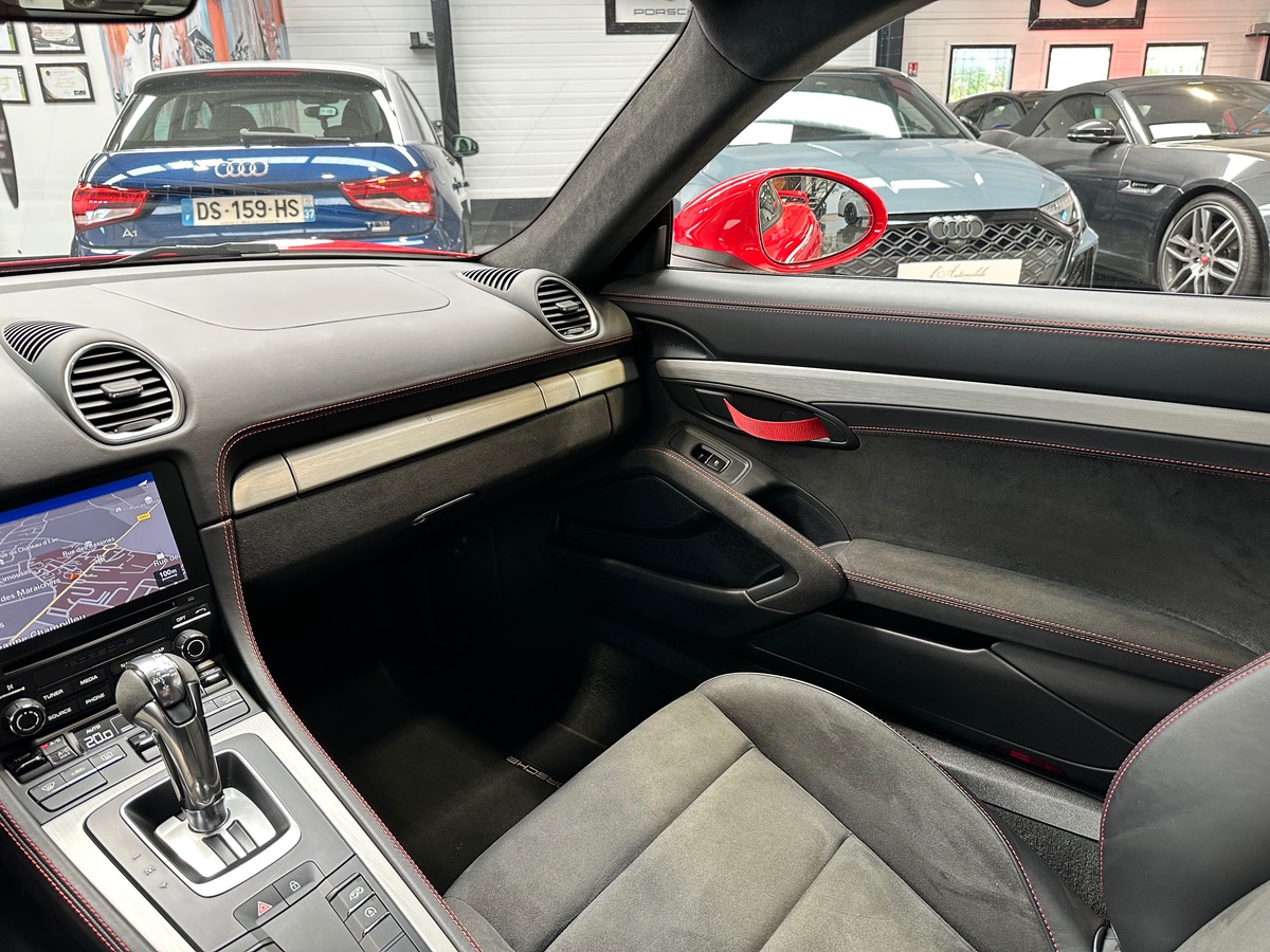Porsche 718 Cayman GT4 4.0 420 PDK7