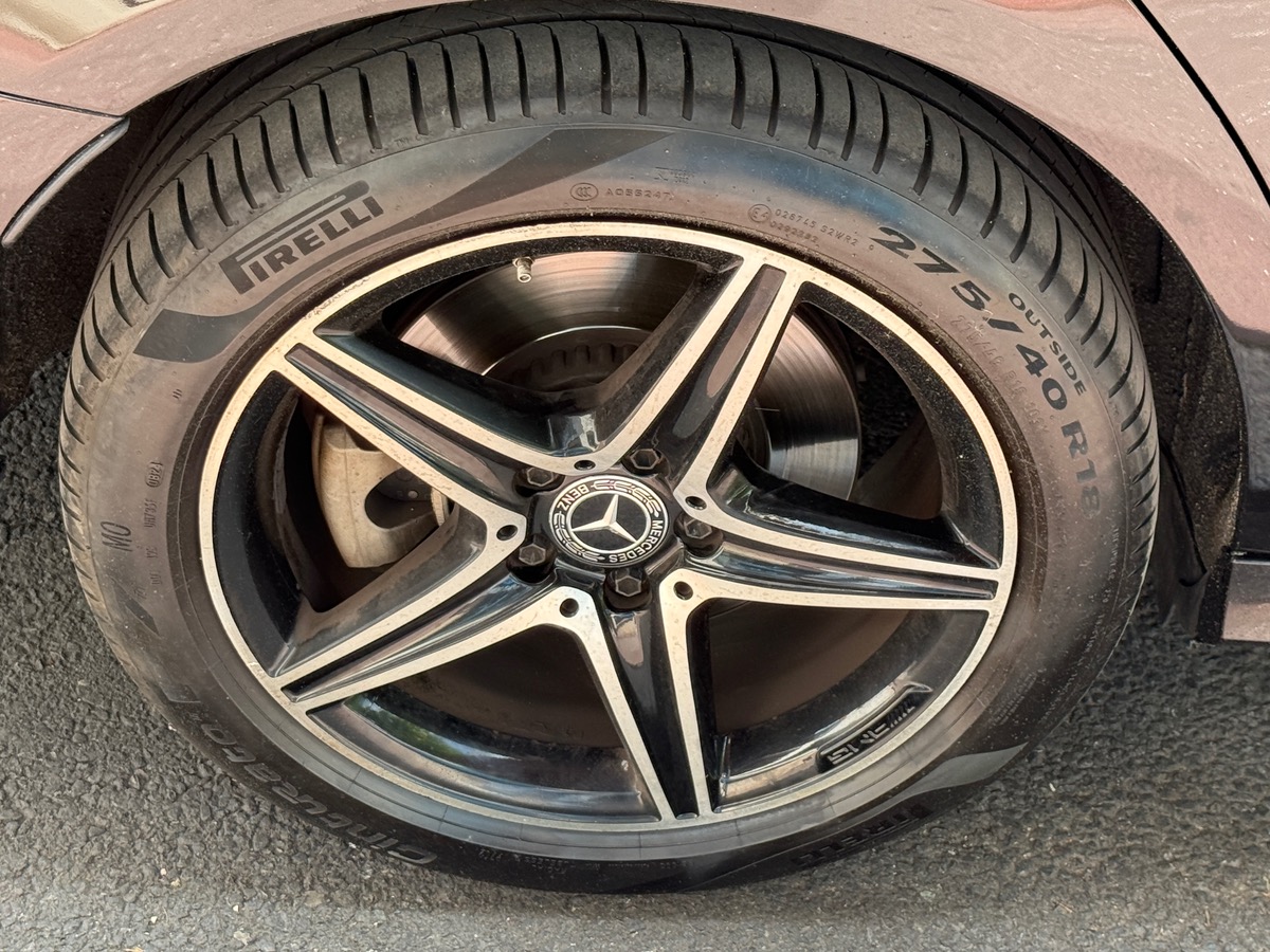 Mercedes-Benz Classe E V (2) 2.0 300 DE AVANTGARDE LINE 9G-TRONIC