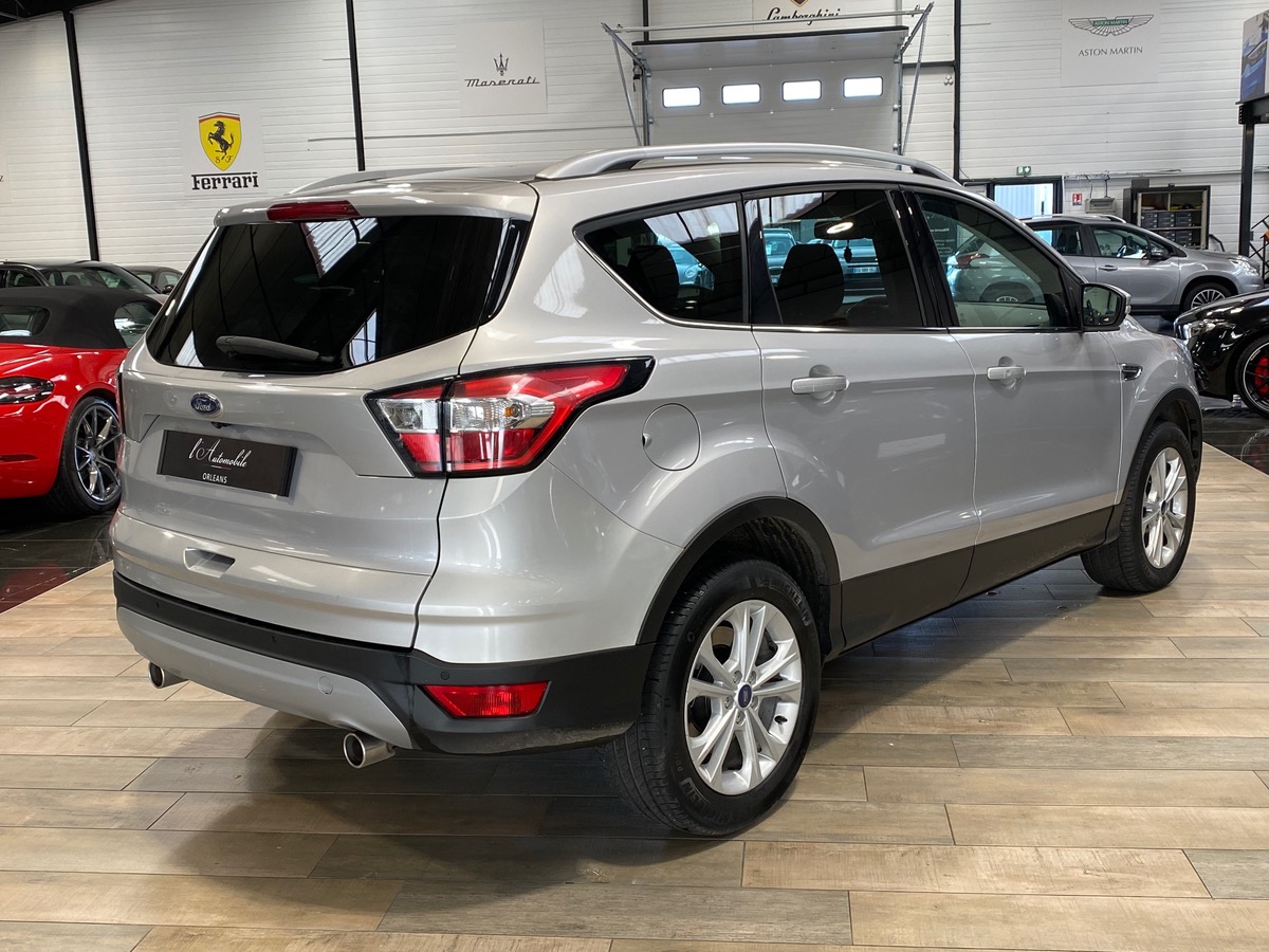 Ford Kuga 2.0 TDCI 150 4WD TITANIUM CAM/ATT ELEC B