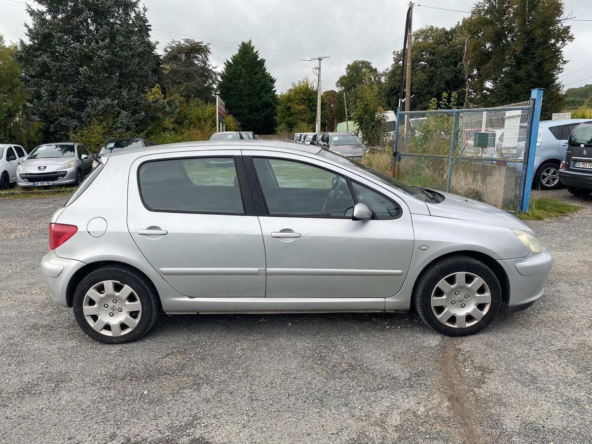 Peugeot 307 2.0 hdi 110cv 1ère mains