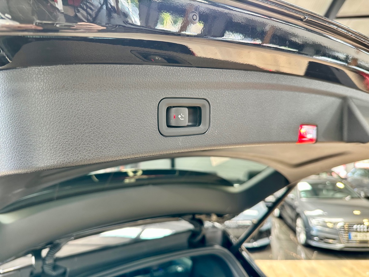 Mercedes Benz GLE II 400d 330 4Matic AMG Line 7PL 1ère Main