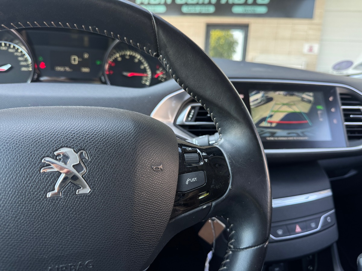 Peugeot 308 Allure II (T9) 1.2 e-THP 130 cv - Boîte auto - Distribution OK