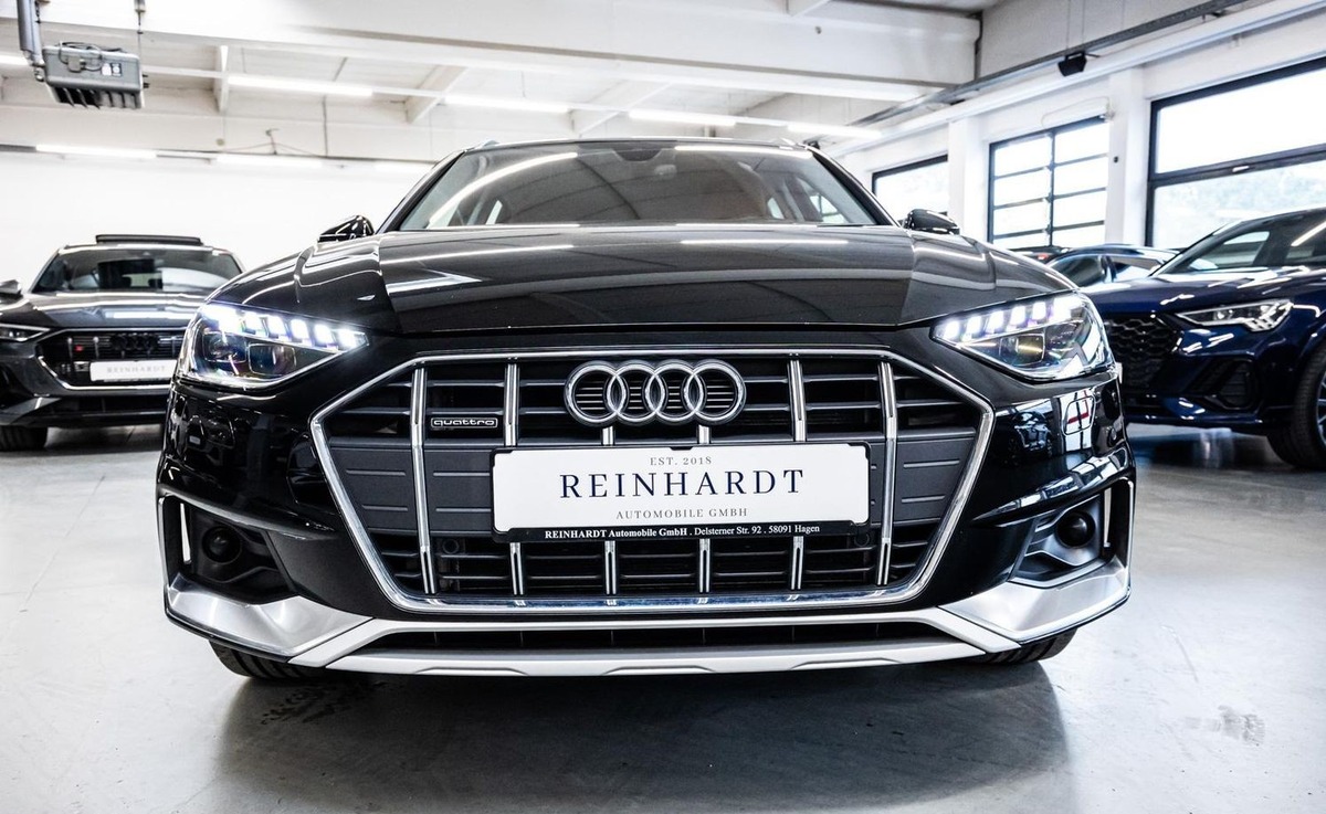 Audi A4 Allroad V 40 TDI 204ch Avus quattro S tronic 7 Attelage Aff Tête haute