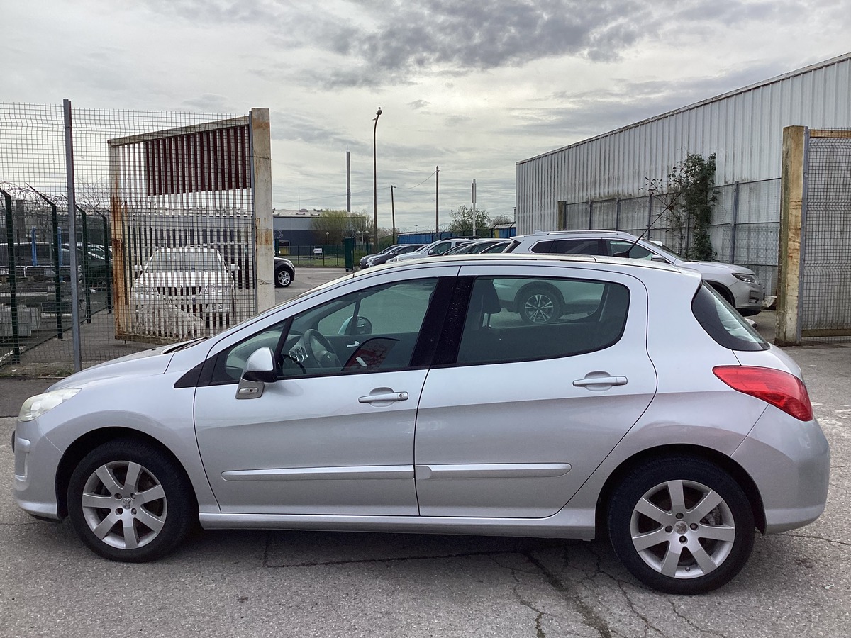 Peugeot 308 1.6HDI FAP Confort