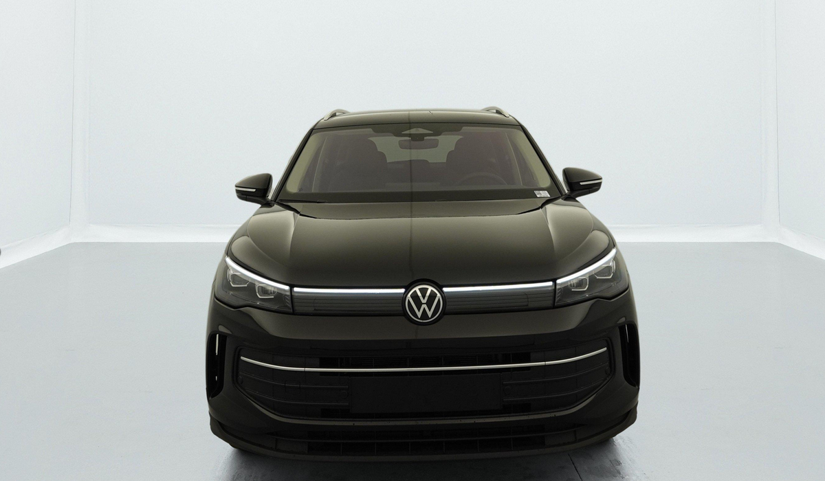 Volkswagen Tiguan NOUVEAU 1.5 eTSI 150CV DSG7 LIFE PLUS  Prix catalogue 52 275,00 € TTC