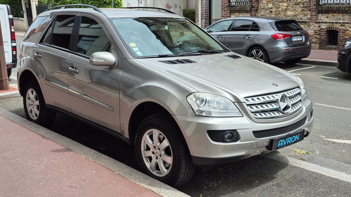 Mercedes-Benz Classe M II ML 320 CDI 7G-TRONIC