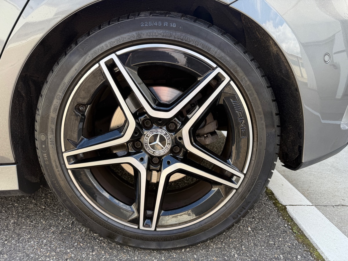 Mercedes-Benz Classe A 220 2.0 7G-DCT 190cv AMG line, Suivi Complet MERCEDES, Sièges Chauffants