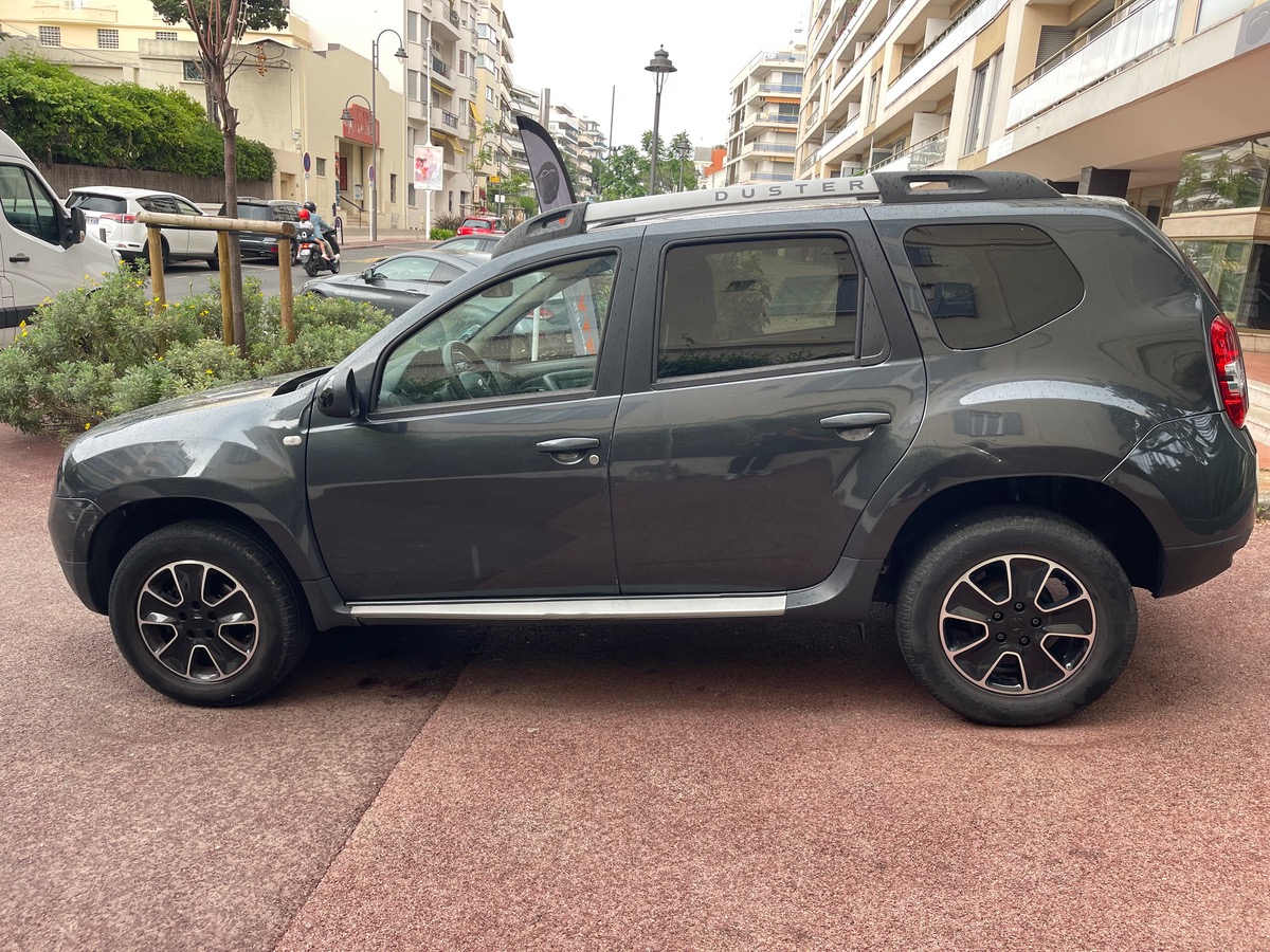 Dacia Duster 1.5 DCI 109 cv Boîte auto / Phase 2 / GPS / Attelage/ Courroie neuve