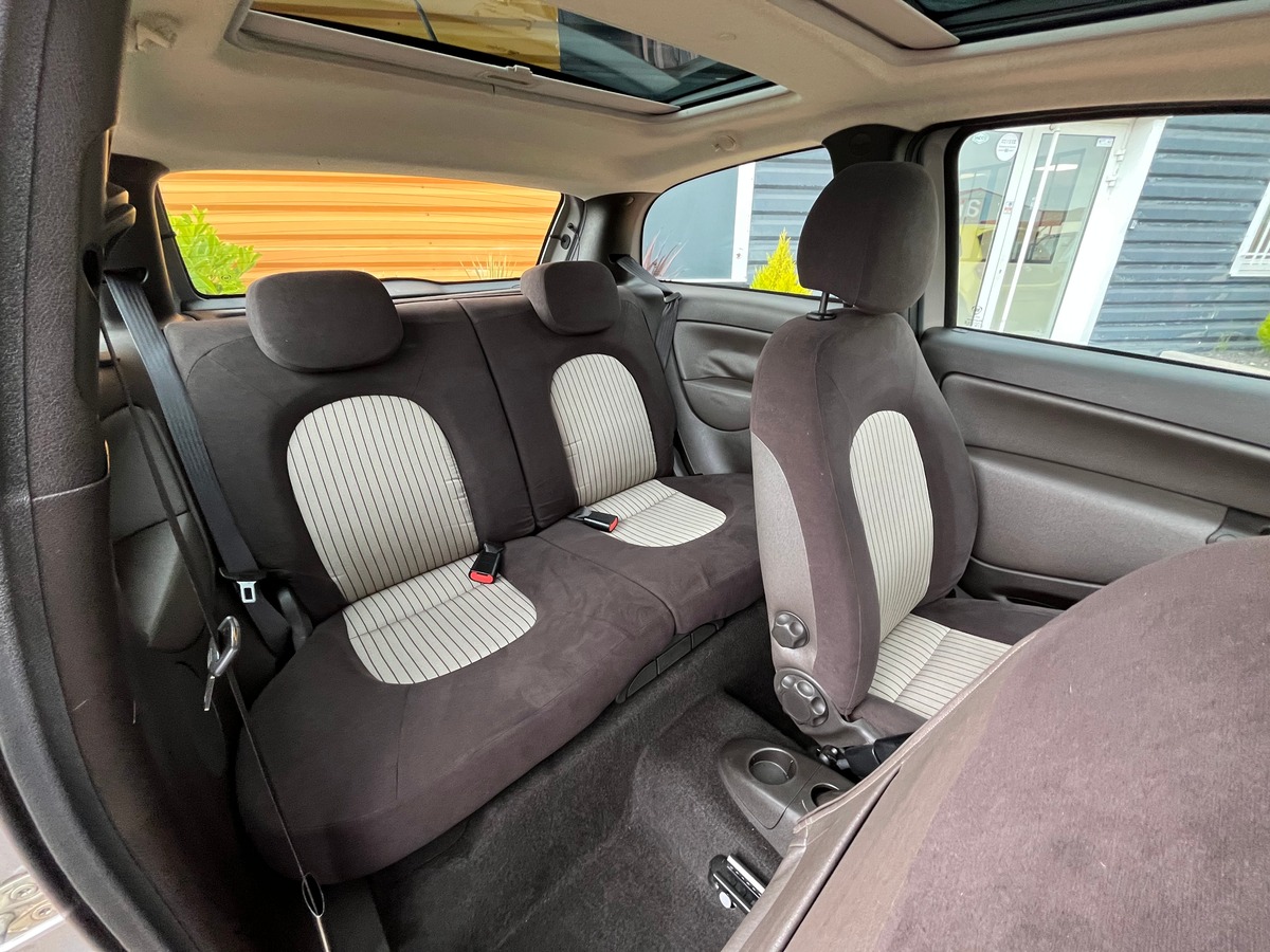 Lancia Ypsilon 1.4 i 95 ch ORO