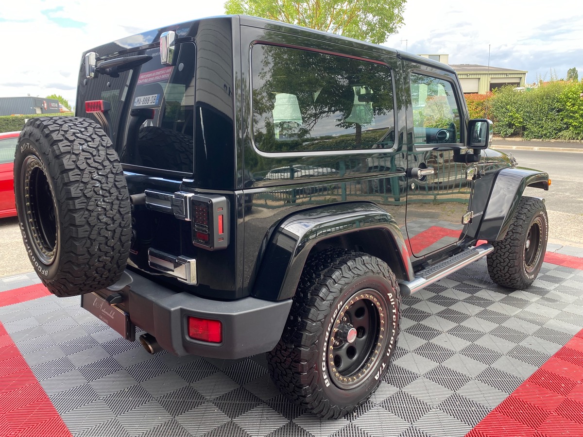 Jeep Wrangler JK 3.6 V6 284 AKRAPOVIC