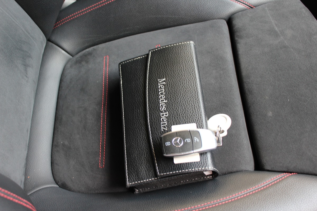 Mercedes Benz CLASSE B III 180 D AMG LINE 7G-DCT  (attelage)