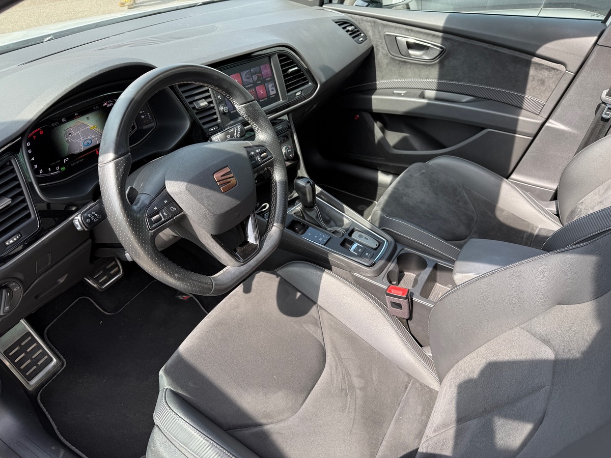 Seat Leon III Phase 2 Cupra 2.0 TSI DSG6 290 cv,