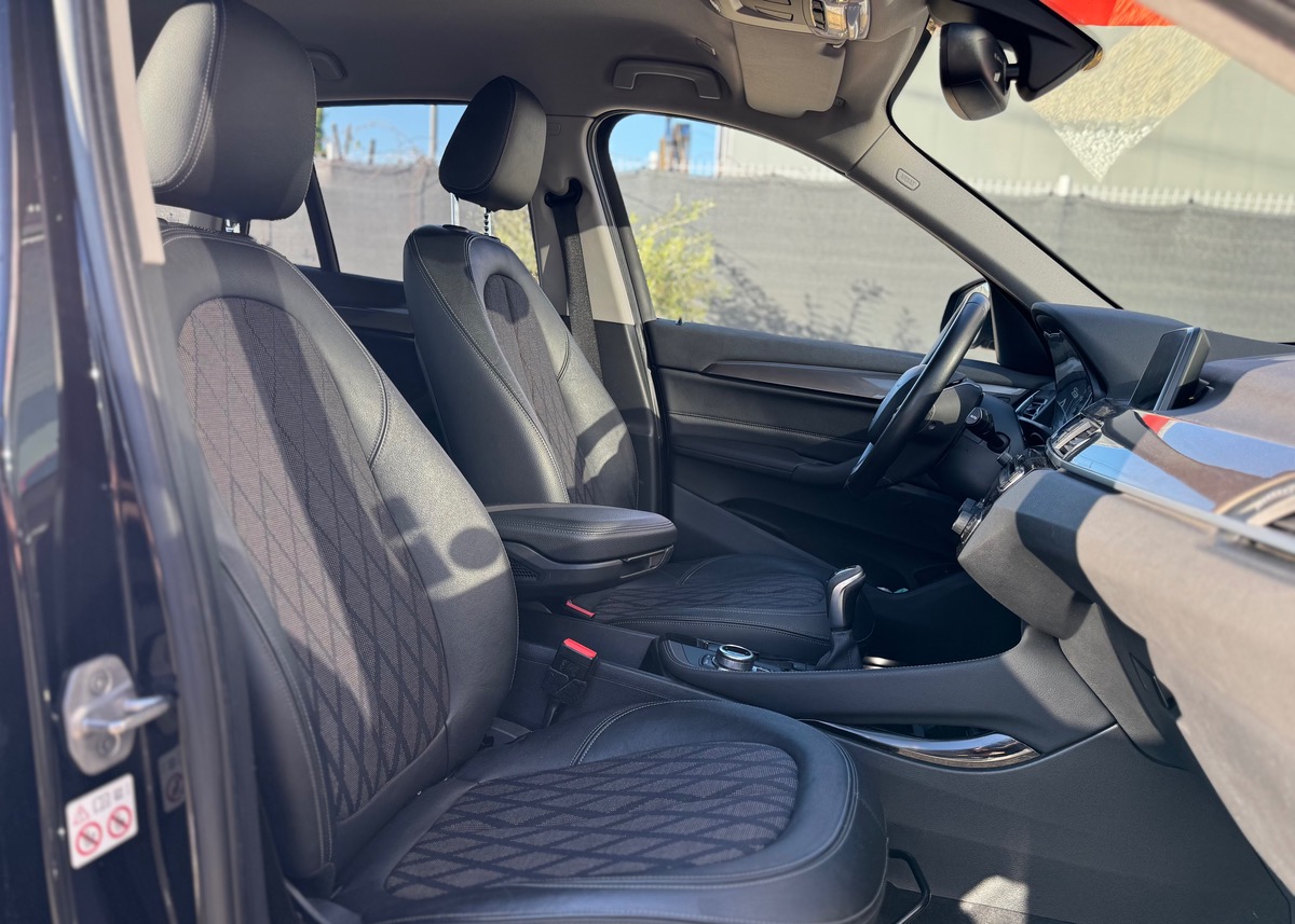 Bmw X1 (F48) SDRIVE 18I LOUNGE