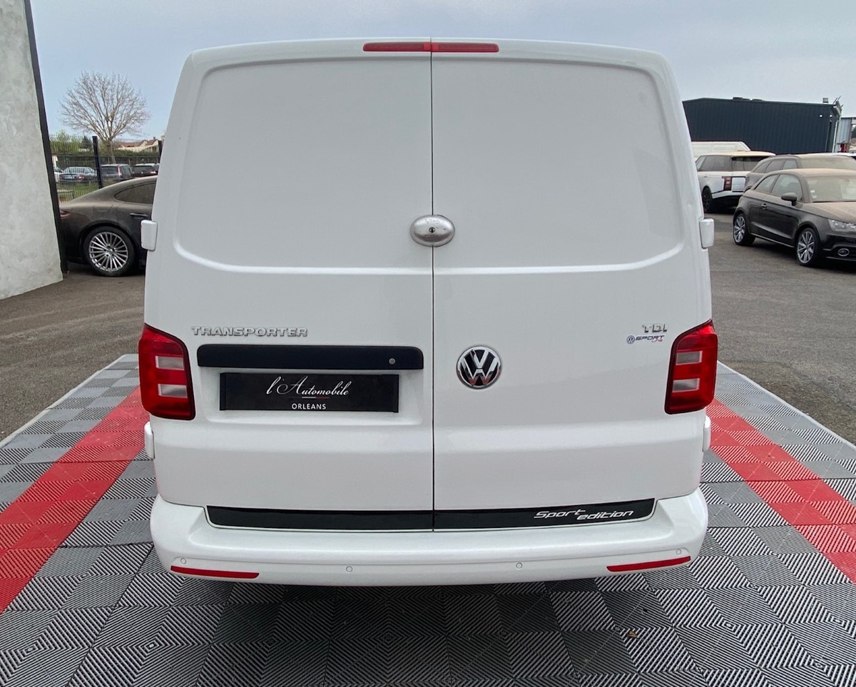 Volkswagen Transporter T6 2.0 TDI 102 L1H1 FR