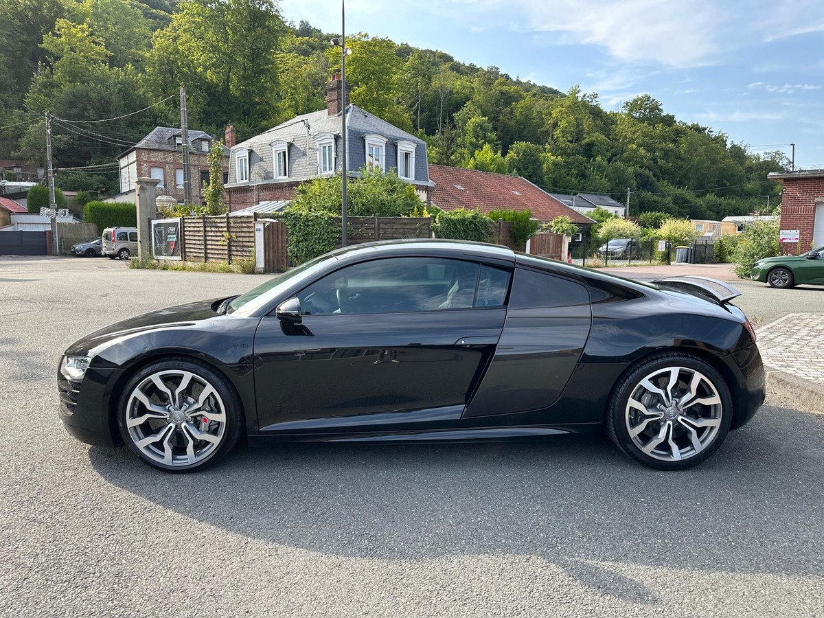 Audi R8 V10 5.2 525 Quattro