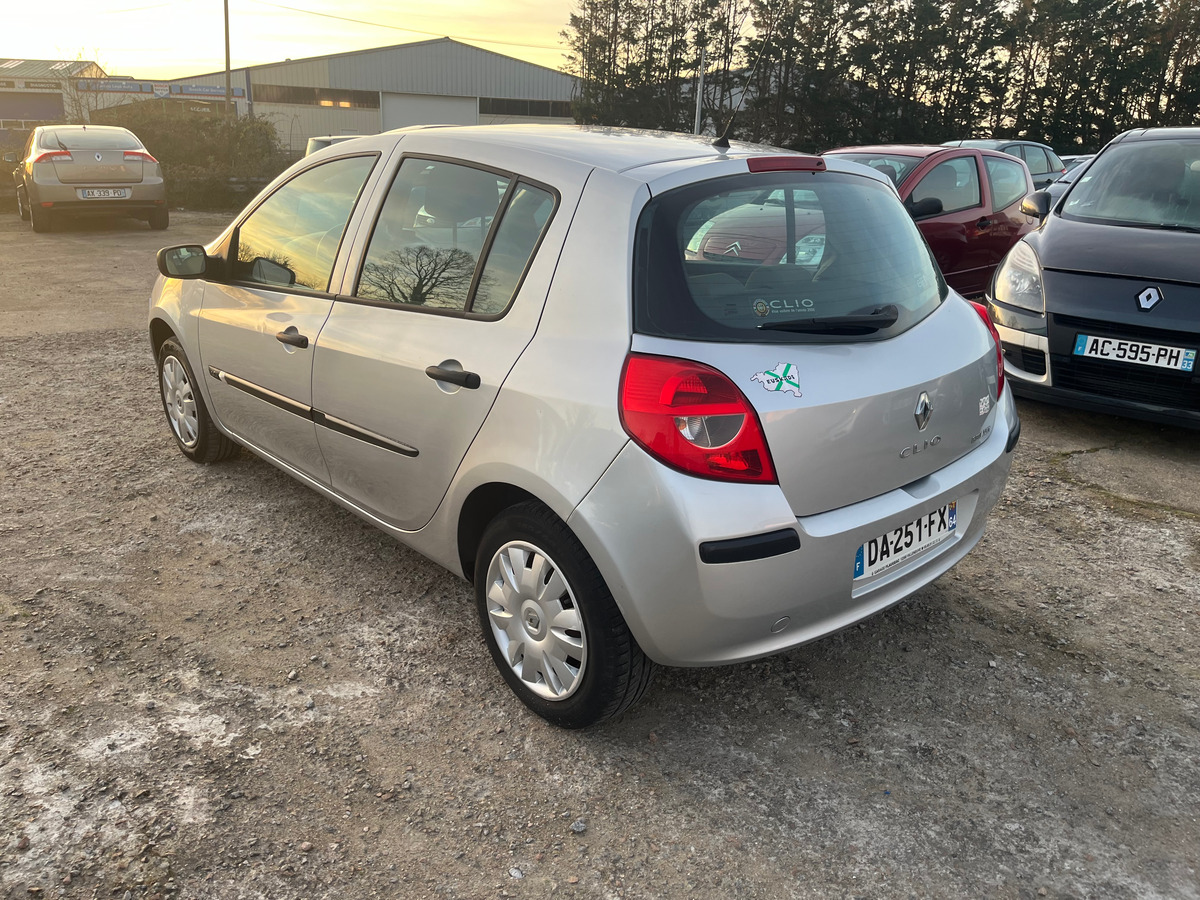 RENAULT Clio 1.5 dci 148594km